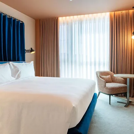 מלון Cenica Hotel, Curio Collection By Hilton פורטו